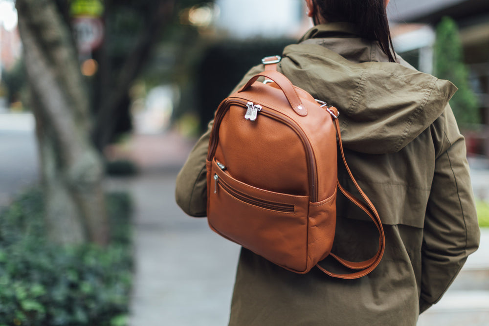 CONVERTIBLE SHOULDER/BACKPACK – Piel Leather